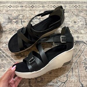 OTBT TERESA wedges size 9.5